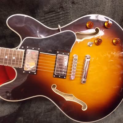 Eastman T386 Sunburst Thinline Semi-Hollow Electric Guitar w/ Case: Open Box image 9