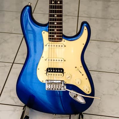 Fender American Ultra Stratocaster HSS with Rosewood Fretboard 2019 - Present - Cobra Blue image 8