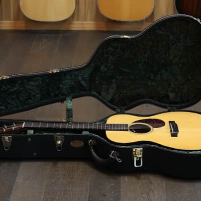 2004 Martin Custom Shop 000-28 Adirondack Acoustic Guitar Natural + OHSC image 23