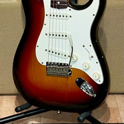 1984 Fender American Vintage Reissue AVRI '62 Stratocaster 3-Tone Sunburst (Fullerton Plant) Includes OHSC & Pro Setup ! image 25
