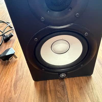 Yamaha HS5 image 4