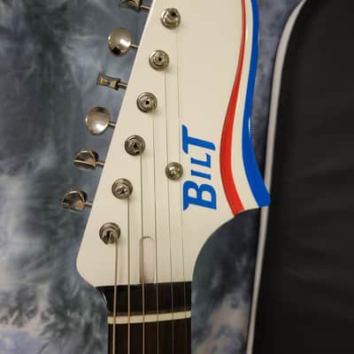 Video Demo 2021 Mint BiLT White Red Blue Stripe MERC Model Lindy Fralin Blues Pickups Trem Custom Design Pro Setup BiLT Gigbag image 9