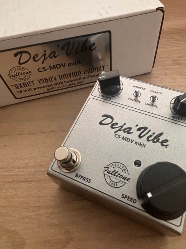 Fulltone CS-MDV MkII Custom Shop Mini Deja Vibe MkII