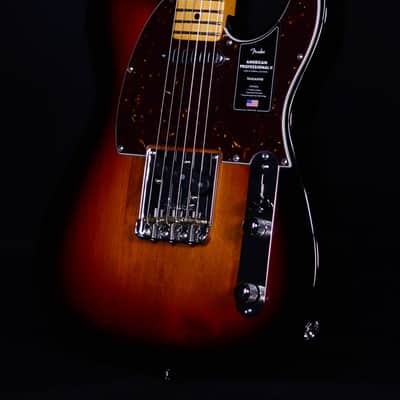 Fender American Professional II Telecaster, Maple FB, 3-Color Sunburst image 2