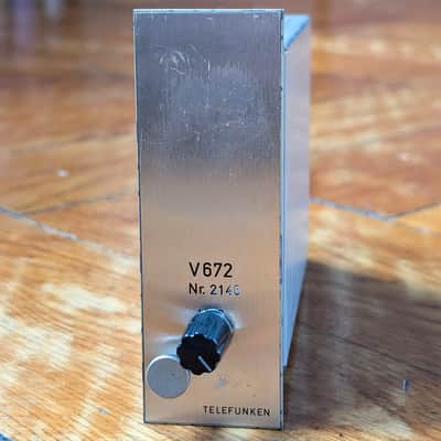With audio demo: Vintage Telefunken V672 mic preamp - first version - variable gain 30 .. 60 dB - plug & play - fully recapped image 2