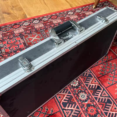 Line 6 Floor POD Plus Multi-Effect and Amp Modeler 2010 - Black (plus hard case) image 6