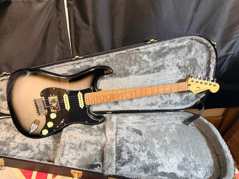 Fender Player Plus Stratocaster HSS Silverburst Electric Guitar w Case