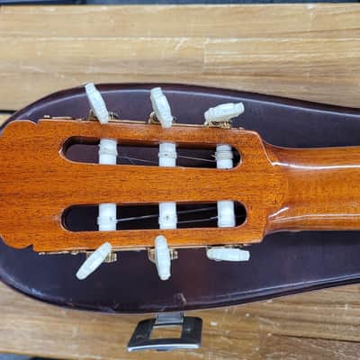 Vicente Sanchis Model 39 Classical Guitar With Case 1981 Cedar image 21