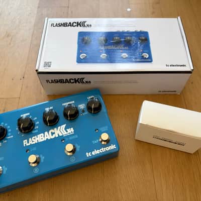 TC Electronic Flashback X4 Delay & Looper 2011 - 2019 - Blue image 3