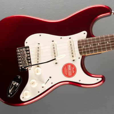 Squier Classic Vibe 60’s Stratocaster - Candy Apple Red image 1