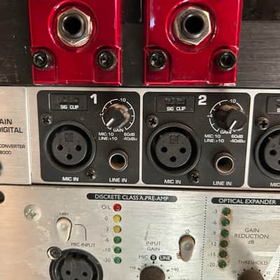 Behringer Ultragain Pro-8 Digital ADA8000 8-Channel Mic Preamp