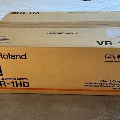 Roland VR-1HD AV Video Mixer - White image 2