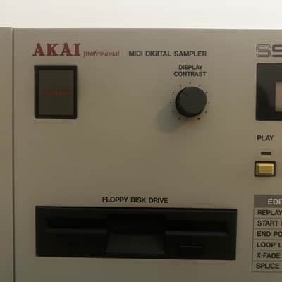 Akai S950 MIDI Digital Sampler 1988 - White image 3