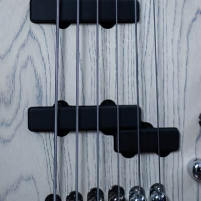 Only 300 made worldwide🌍 Ibanez SR2010 "Ashula" Bass 2010 image 8
