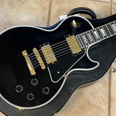 2024 Gibson Custom Les Paul Custom Ebony image 3