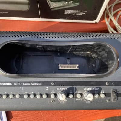 Mackie Onyx Satellite FireWire Audio Interface with Base Station 2006 - 2009 - Dark Gray image 6