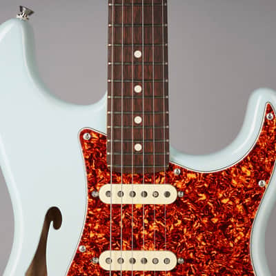 Fender American Professional II Thinline Stratocaster - 2024 - Daphne Blue image 4