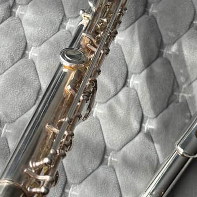 Gemeinhardt 3SHB Open-Hole Flute with Inline G, B-Foot 2010s - Silver-Plated image 7
