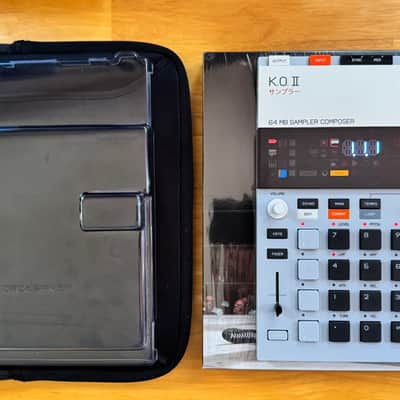 Teenage Engineering EP–133 K.O. II w/ Decksaver + Soft Case image 1