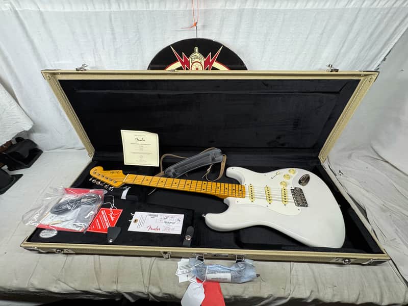 Fender Eric Johnson Signature Stratocaster Maple Guitar with COA + Case 2024 - White Blonde / Maple neck
