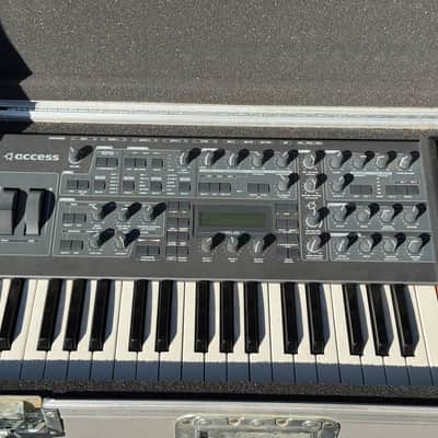 Access Virus TI2 Dark Star 37-Key Digital Synthesizer 2009 - 2023 - Black
