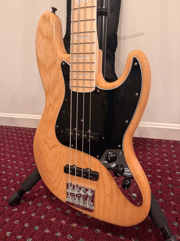 Fender MIJ Traditional '70s Jazz Bass