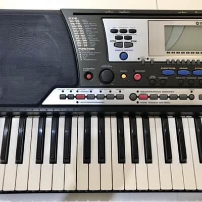 Yamaha PSR 540 keyboard image 1