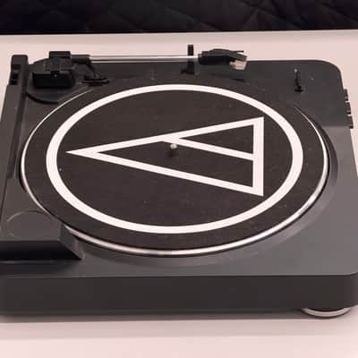 Audio-Technica AT-LP60USB Black Fully Automatic Belt Driven Turntable with USB 2010s - Black image 4