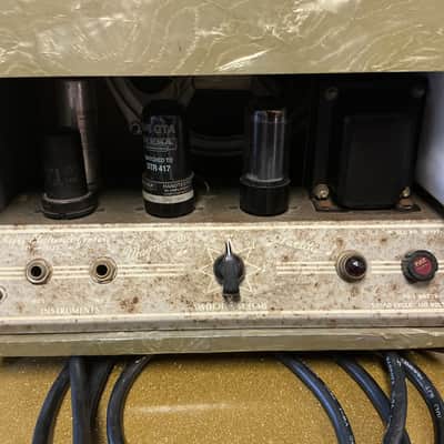 Magnatone Varsity Model 108 8-Watt 1x8" Guitar Combo 1950s - Mother of Toilet Seat, recently restored image 6