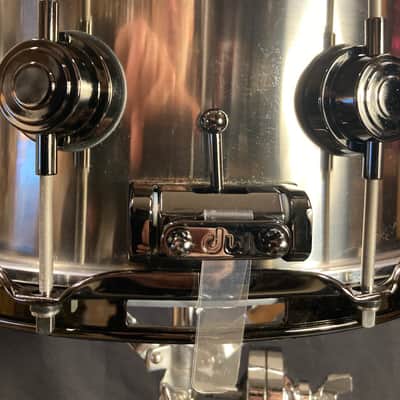 DW - 6.5x14" Collector’s Series Titanium Snare Drum, 10-lug, MAG Throw-Off 2010 image 14