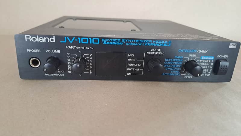 Roland JV-1010 64-Voice Synthesizer Module | Reverb España