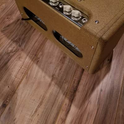 Uncle Spot Spring Reverb -analog tube driven- tweed with cover image 12