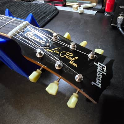 2008 Gibson Les Paul Classic 1990 - 2008 - Bullion Gold image 6