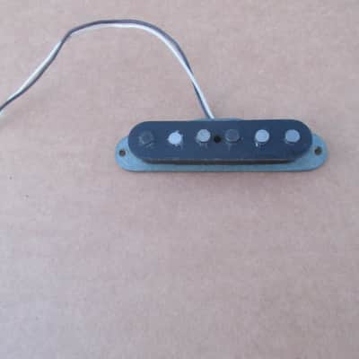 1972 Original Fender Stratocaster Guitar Pickup Strong 7.33K Orig Factory Wind Staggered Pole Grey Bottom image 3