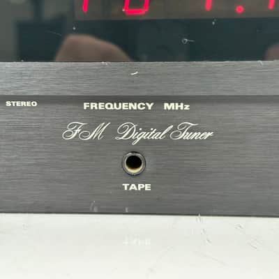 Vintage SAE 8000 Mark VIII FM Stereo Digital Tuner image 6