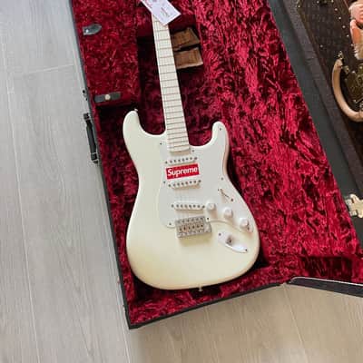 Fender Limited Edition Supreme Stratocaster 2017 - White imagen 1