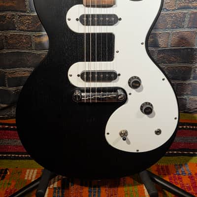 Epiphone 2019 Les Paul Melody Maker E1 (Les Paul SL) Satin Ebony w/ Original Gig Bag image 6