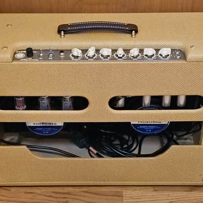 Victoria Amplifier Victorilux 2x12 Combo, Tweed image 2