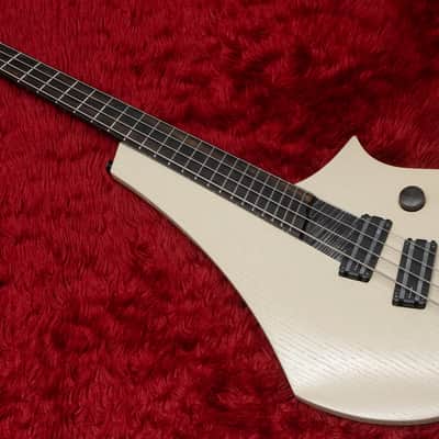 【new】Meta Guitars / Veil B4 Medium Scale Champagne Beige 3.135kg【GIB Hyogo】【price included SHIPPING & IMPORT TAX & VAT】 image 2