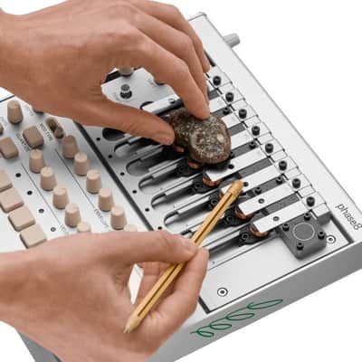 Korg PHASE8 8-Voice Acoustic Synthesizer image 5