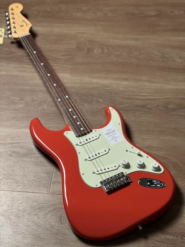 Fender Japan Traditional II 60s Stratocaster with RW | Reverb Canada