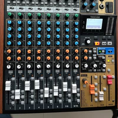 TASCAM Model 12 Multitrack with SD XL card 255 GB image 2