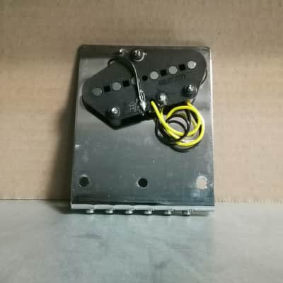 Fender 004-0801-000 Mexican Telecaster Bridge Assembly image 2