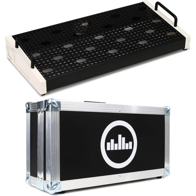 Temple Audio SOLO 18 Templeboard with Flight Case - Vintage White image 1