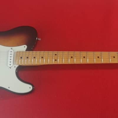 Fender 8018 Limited Edition Strat Tele Hybrid Un Sunburst image 2