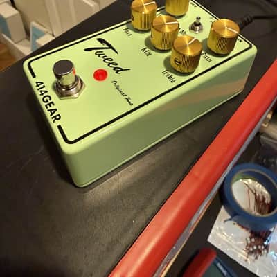 PedalPCB Indiana Tweed 2026 - Green Powder Coated (clone see below) image 1