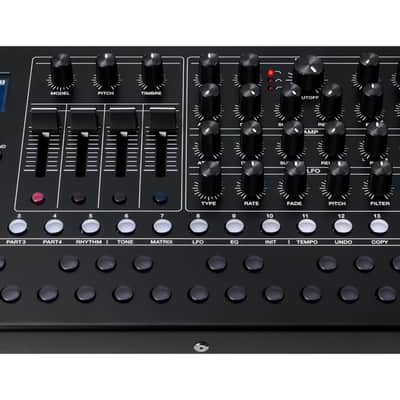 Roland SH-4d Desktop Synthesizer image 2