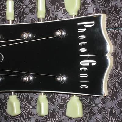 White MIJ Photogenic SG with Gibson deluxe tuners and open book