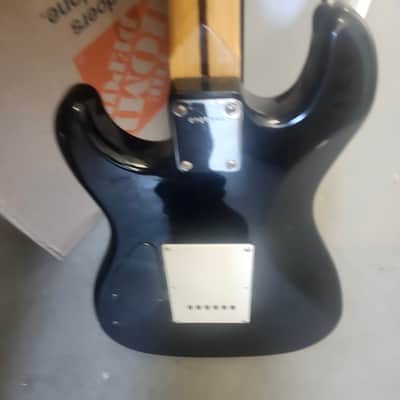 Squier Bullet 1987 Japan vintage Fender case image 9