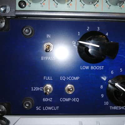 Tegeler Audio Manufaktur Creme Stereo Bus Compressor / Mastering Equalizer 2019 - Blue image 3